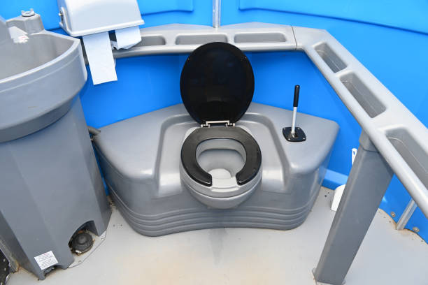 Best Portable toilet rental cost  in Eau Claire, WI